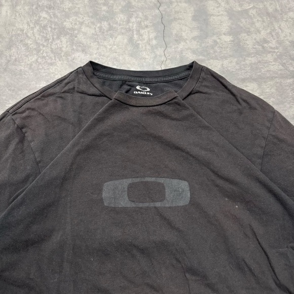 Oakley Other - Oakley Men's Charcoal Tee